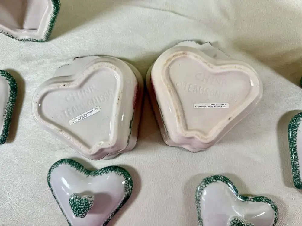 Vintage 1996 Teamson Apple Themed Heart-Shaped Ceramic Covered Bowls, Set of 4